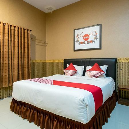 Oyo 741 Hotel Labuhan Raya Medan Zewnętrze zdjęcie