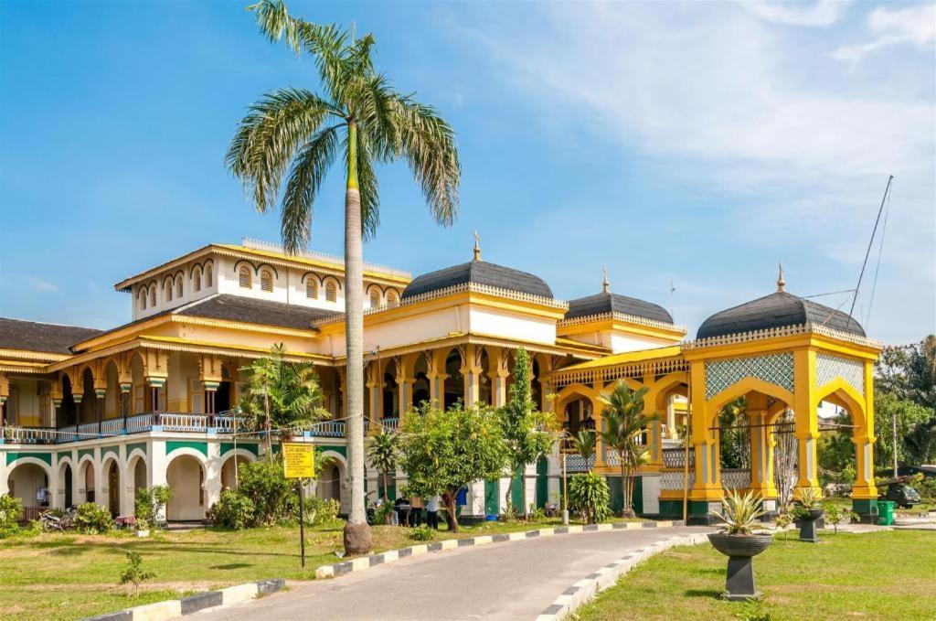 Oyo 741 Hotel Labuhan Raya Medan Zewnętrze zdjęcie