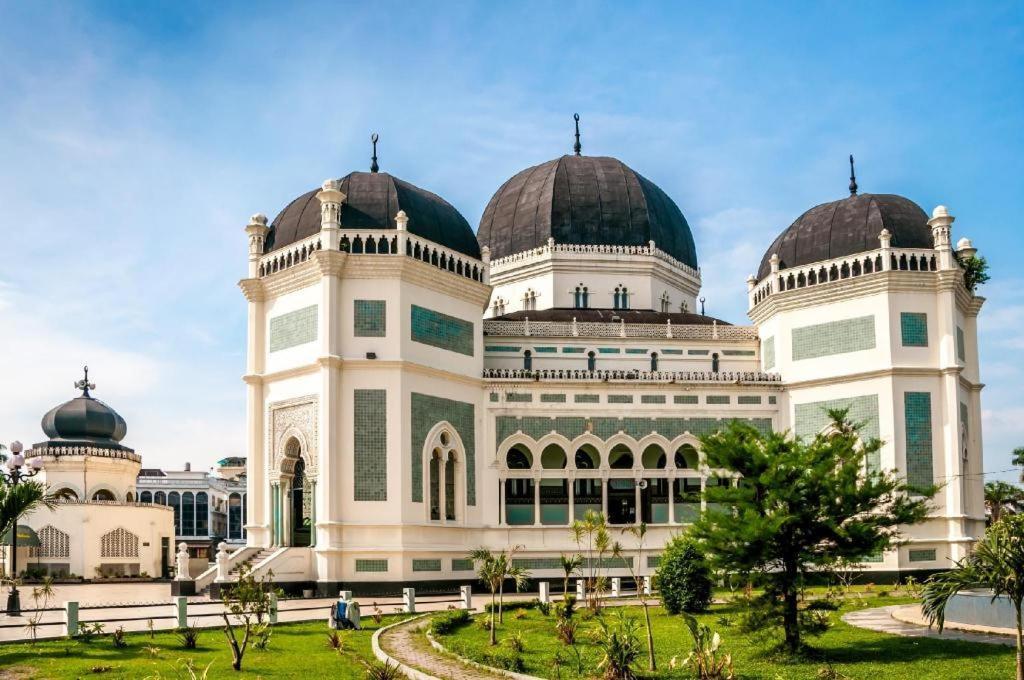 Oyo 741 Hotel Labuhan Raya Medan Zewnętrze zdjęcie
