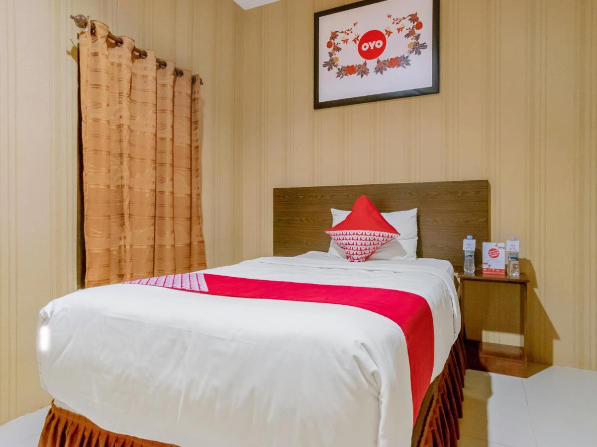 Oyo 741 Hotel Labuhan Raya Medan Zewnętrze zdjęcie